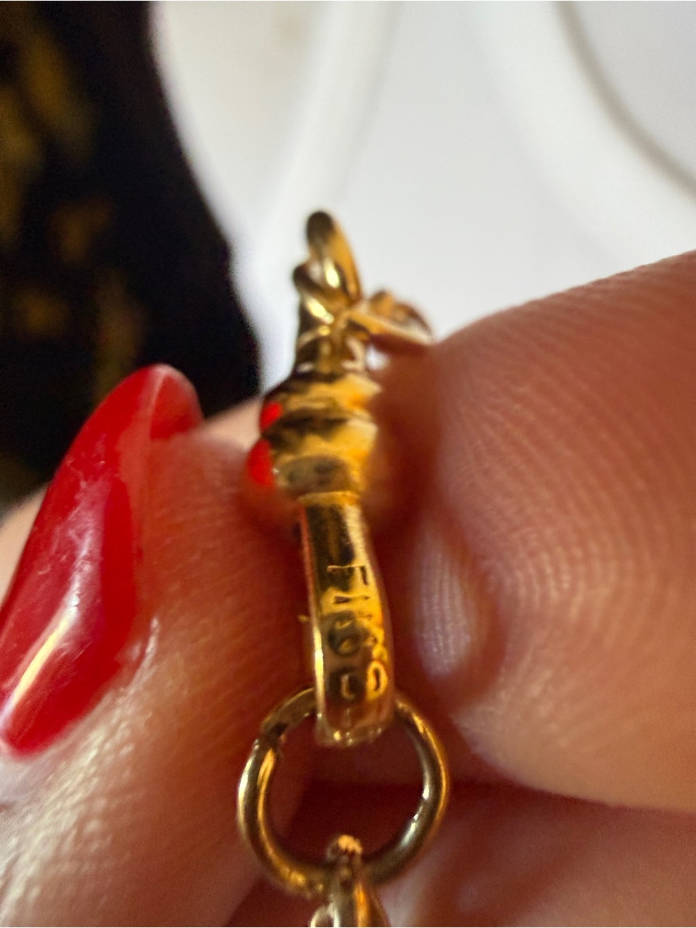 Gold Plated Coin Pendant Necklace - Elegant Women’s Jewelry - Picture 5 of 9